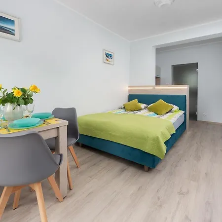 Roza Baltyku - Apartamenty I Pokoje A Debki Exterior photo